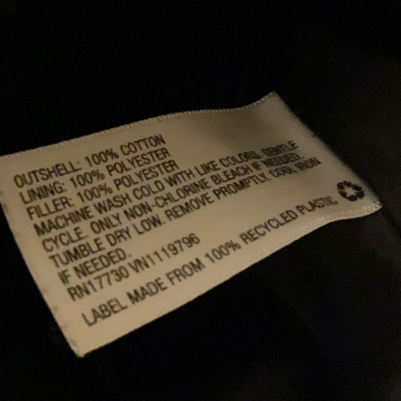 A new day Cute gray puffer vest size medium - Picture 15 of 16